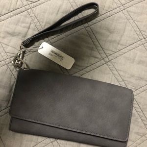 grey clutch/wristlet wallet